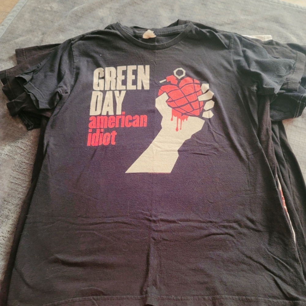 Green Day American Idiot t-shirt